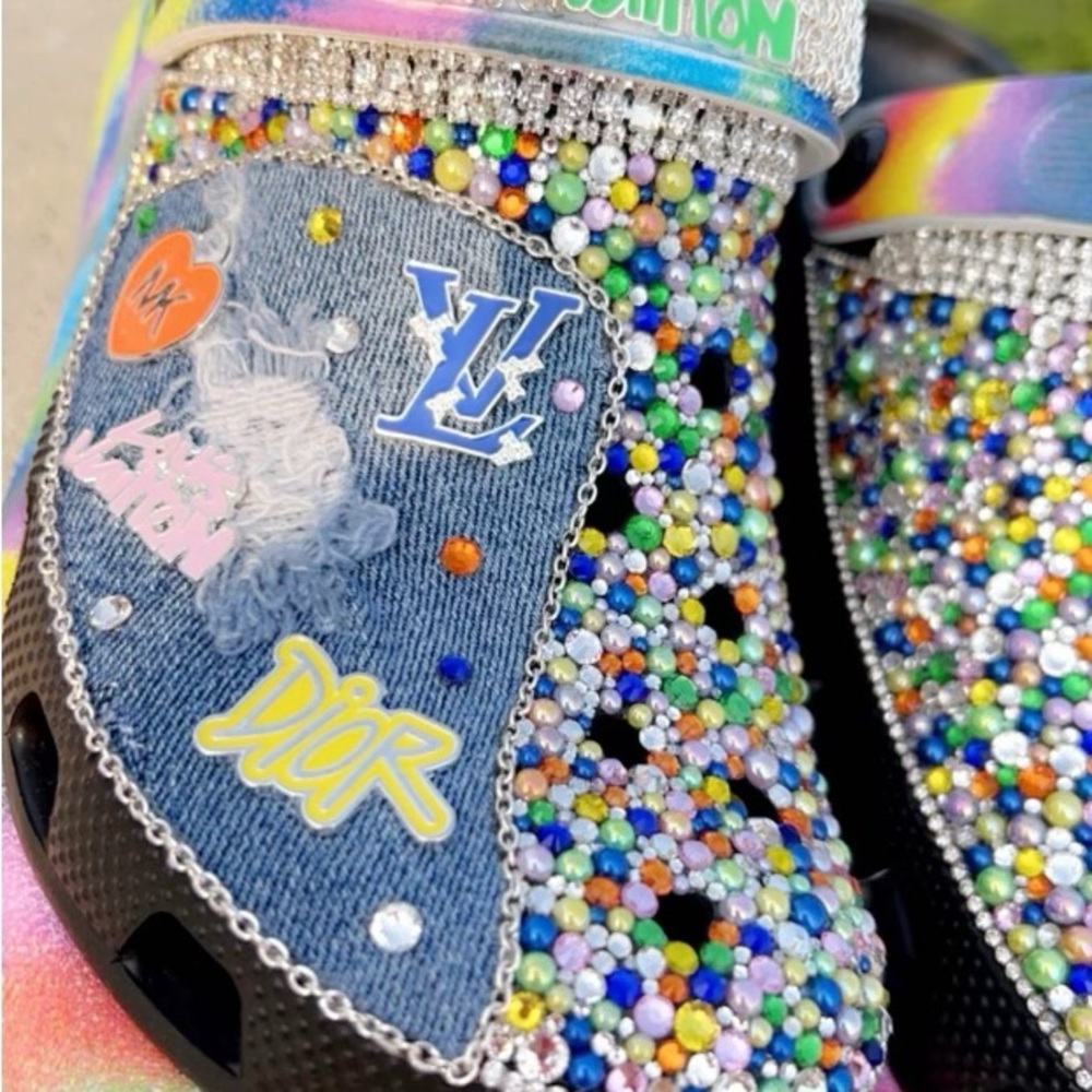 Bling Classic Mega Crush Crocs!! Women’s size 8 - Picture 4 of 5